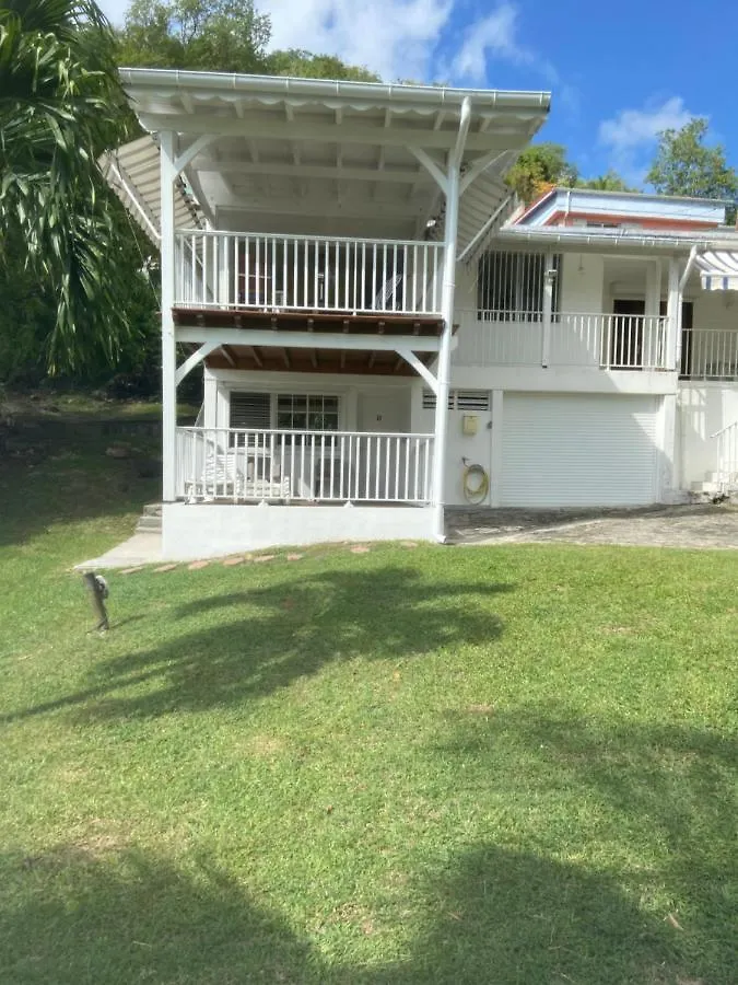 Coco-Mango Apt B Deshaies 0*,  Guadeloupe
